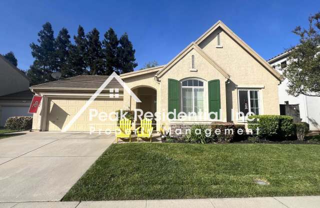 Wonderful 3bd/2ba Elk Grove Home with 2 Car Garage - 9546 East Park Drive, Elk Grove, CA 95624