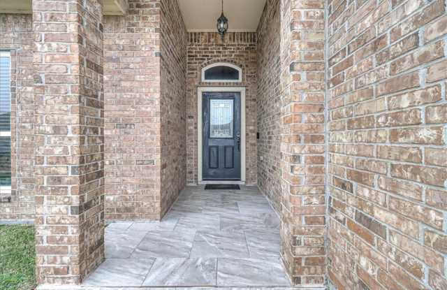 3829 Woodhouse
