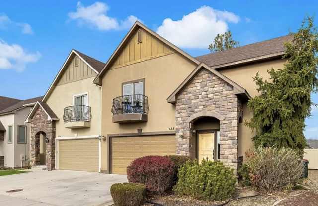 138 East Breinholt Street