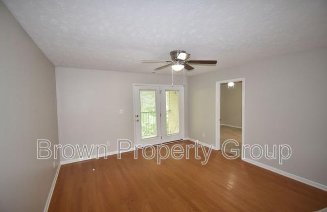 303-202 Hinsdale Ave