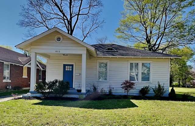 Photo of 815 N Watkins St