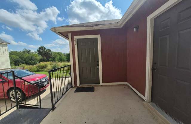 1016 Blanco Rd. #203, San Antonio, TX. 78212