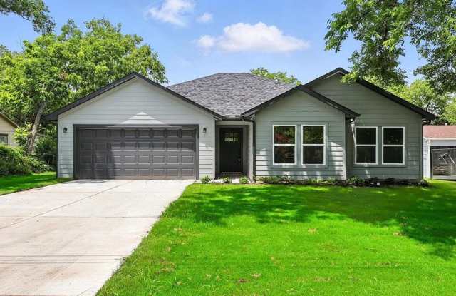 Photo of 1004 Branch St