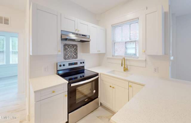 2335 RIVERSIDE Avenue unit: 8