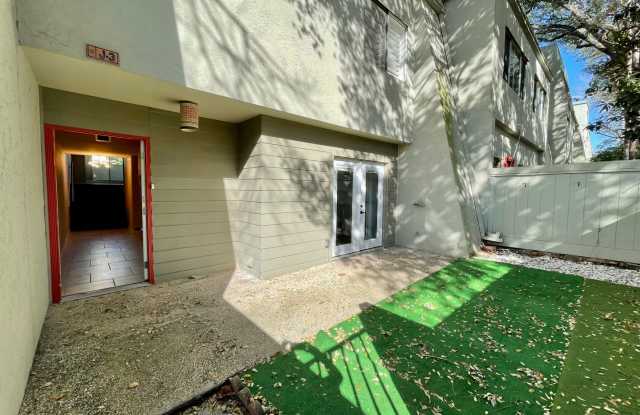 Photo of 3103 Eisenhauer Road J3