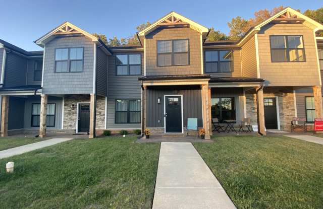 140 Sunburst Villa Drive - 1