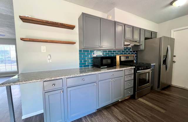 Photo of FALL INTO A NEW HOME WITH OUR MOVE-IN SPECIALS!