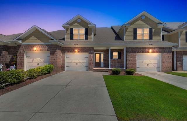 Spacious 3BR Townhome in Fayetteville