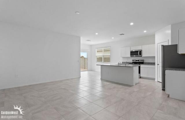 1361 West Hess Avenue