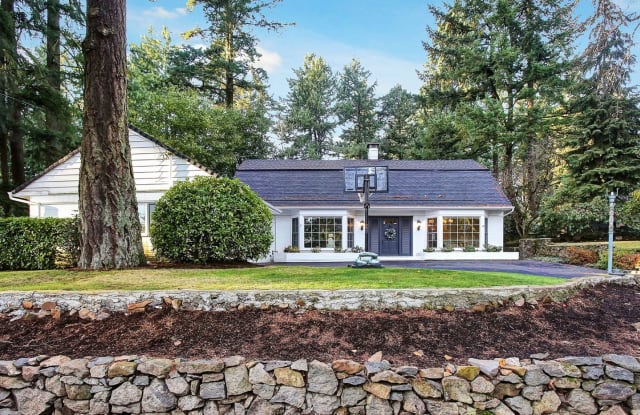 220 Chandler Pl. - 220 Chandler Place, Lake Oswego, OR 97034