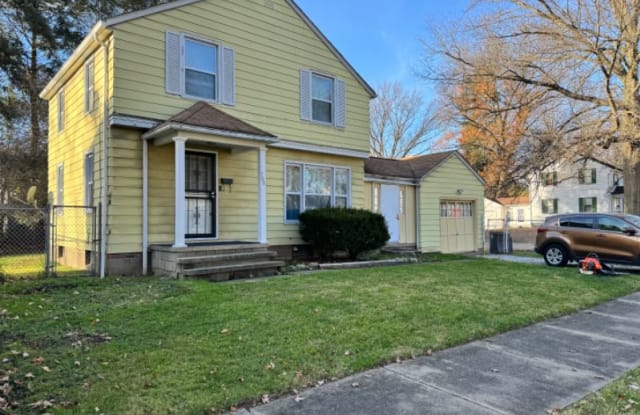 768 Seward Ave - 768 Seward Avenue, Akron, OH 44320