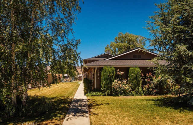 217 E I Street