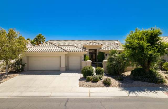 78535 Links Drive