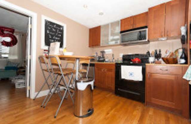 AWESOME ONE BEDROOM!!!