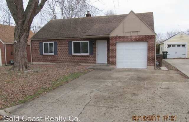 46 Orchard Avenue - 46 Orchard Avenue, Englewood, OH 45322