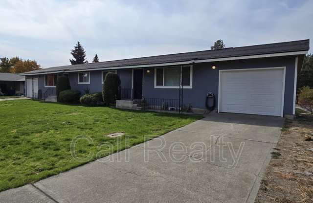 2116 S Fawn Dr