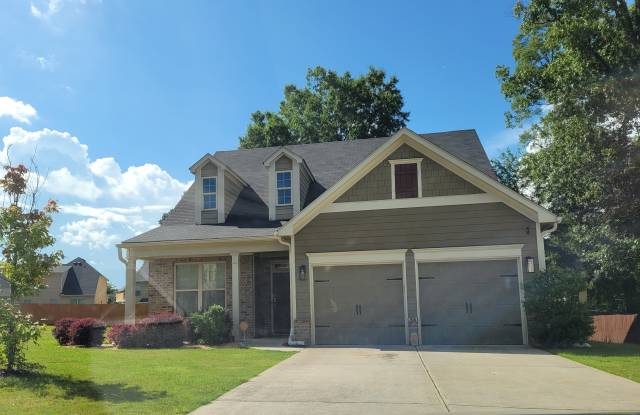 1207 Silvercrest Court Southwest