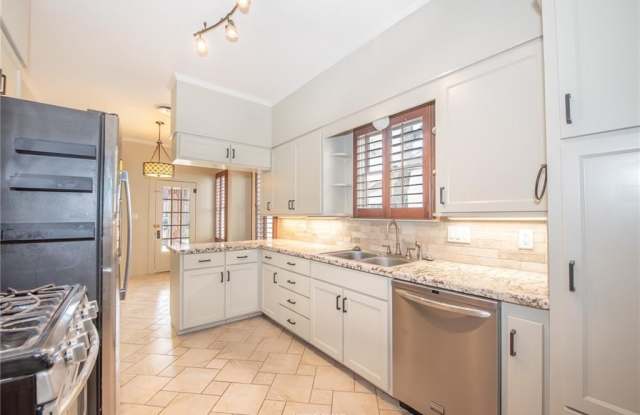 303 South Thomas Street