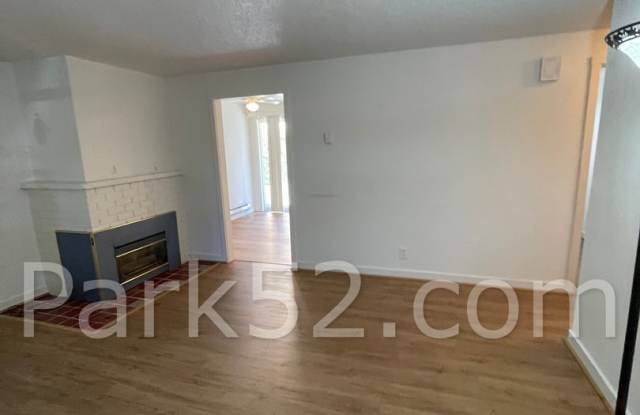 $250 Off 1st Full Month! Fircrest Area 2 Bedroom