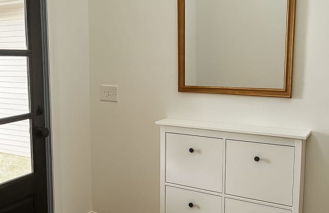 1913 Covington Drive