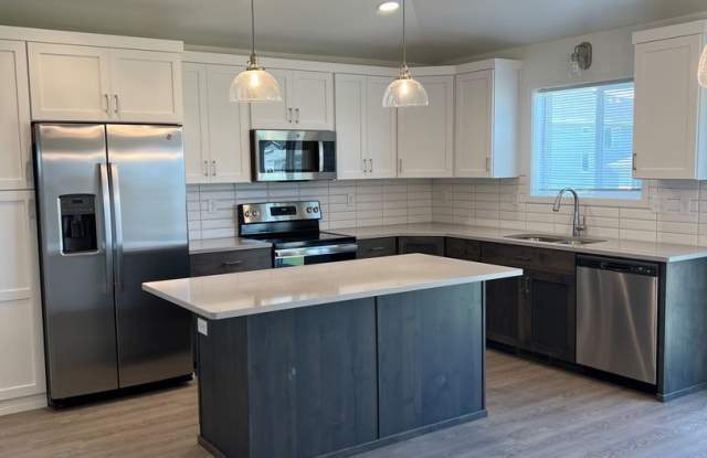 New 4 bedroom/3 bathroom house