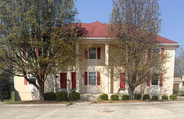 42 Eastgate Circle