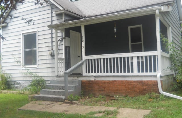 1013 S. Douglas - 1013 South Douglas Avenue, Springfield, MO 65807