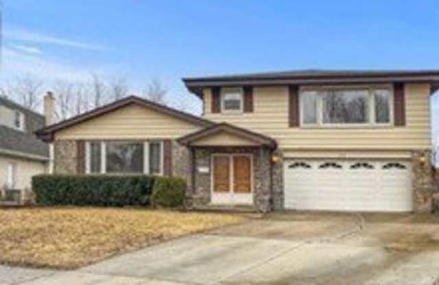 Photo of 833 W Heritage Drive unit: 1