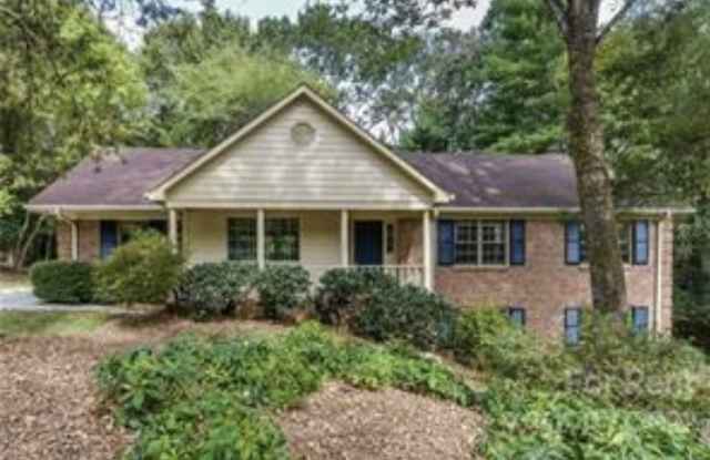 2630 Fernbank Drive - 2630 Fernbank Drive, Charlotte, NC 28226