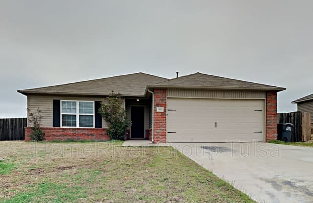 14855 N Pin Oak St - 14855 North Pin Oak Street, Glenpool, OK 74033