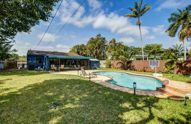 1728 Ne 17th Terrace