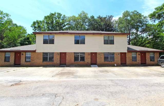 1455 Acorn Ln unit: A