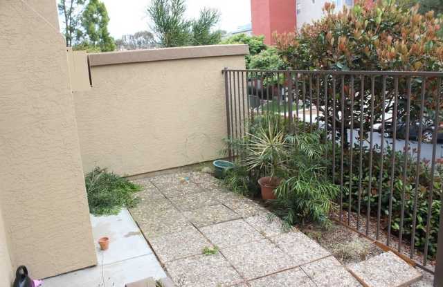 12613 El camino real #F - F