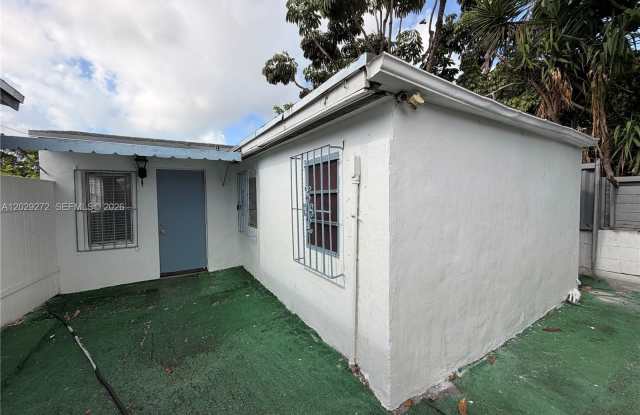 2420 NW 31st St