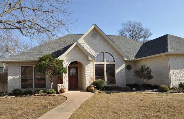 Photo of 612 W Hackberry St