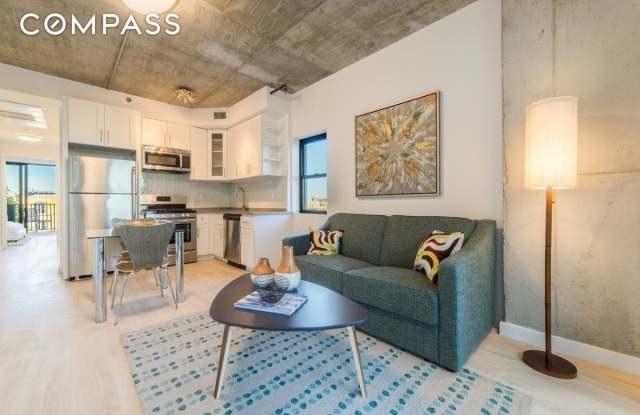 293 Hawthorne Street