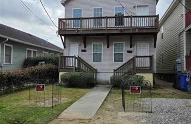 Photo of 4312 BANKS Street