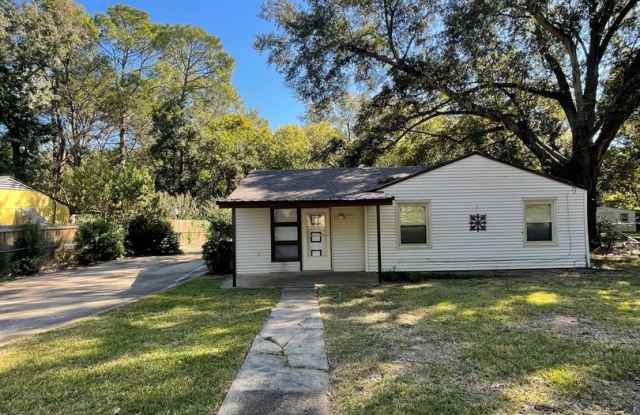 New Listing! 1133 Beechdale Rd Montgomery, AL 36109-5105
