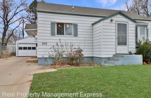 1113 W 9th Street