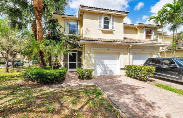 13385 Georgian Court