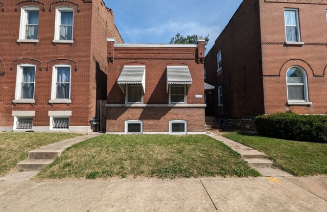 2630 Oregon St - 2630 Oregon Avenue, St. Louis, MO 63118