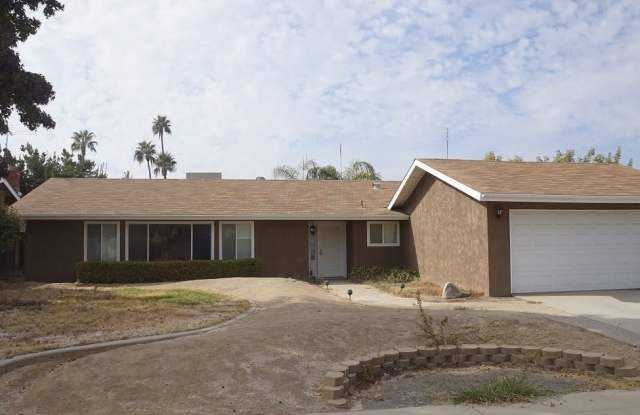 434 Bliss Ave. (Bullard/Fowler) ~ COMING SOON! - 434 Bliss Avenue, Clovis, CA 93611