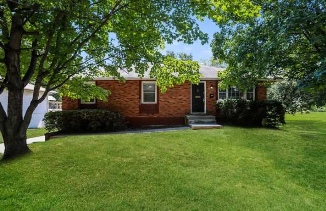 1223 East 25th Street South