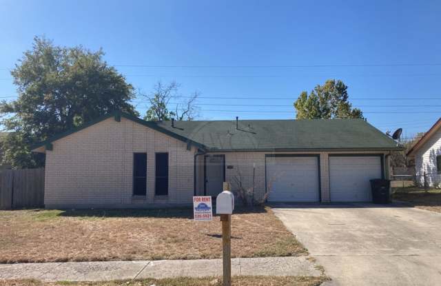 1202 Alta Mira, Killeen
