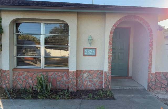 2825 SW Santa Barbara Place unit: P