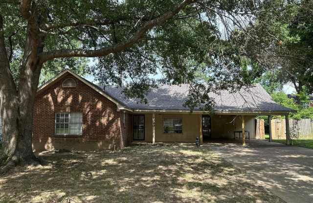 Photo of 1390 GREENLAND