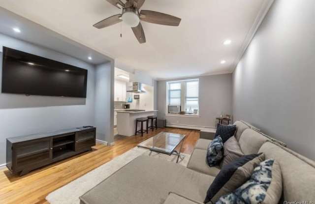 25 W Broadway unit: 115