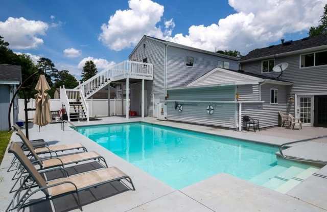 Photo of 837 Romney Lane