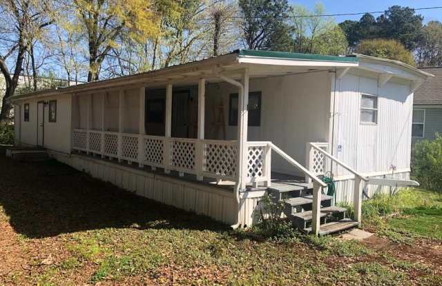 1513 Shady Lane