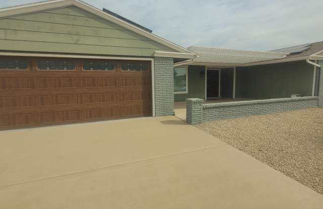 14014 North Cameo Drive